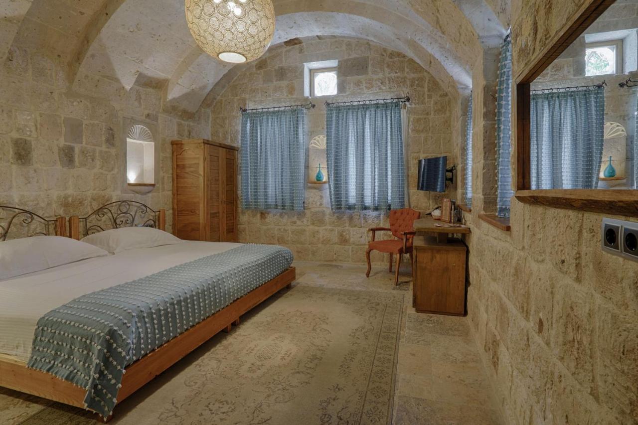 Hera Cave Hotel