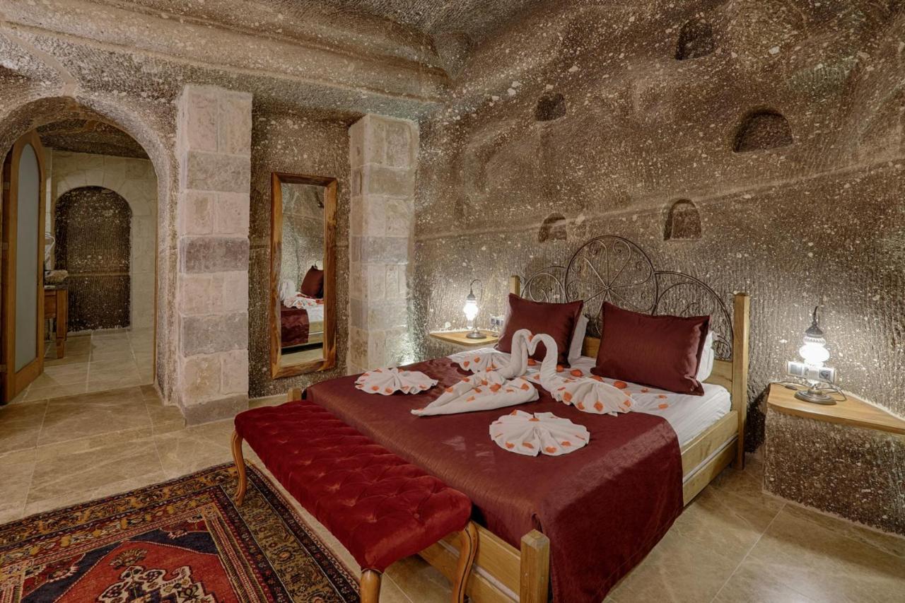 Hotel Hera Cave